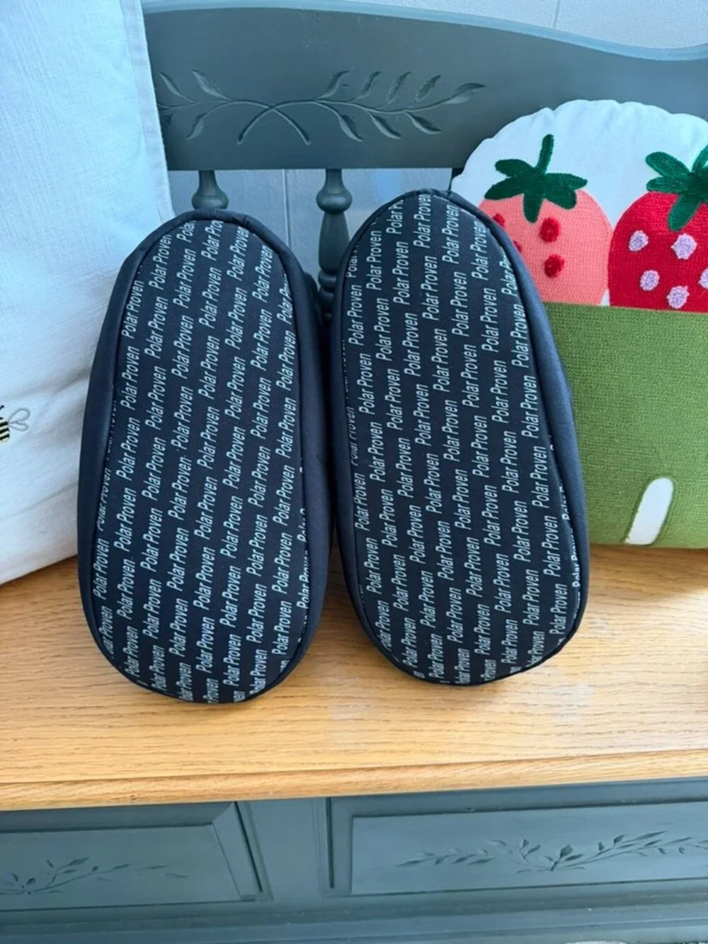 CUSH BOOTY | Unisex Hybrid Slipper Guide Black / XXXL